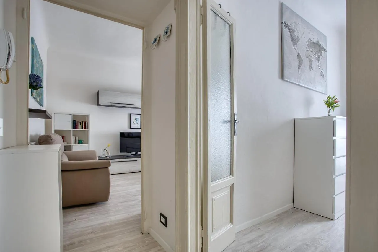 밀라노 Joivy Chic 1 Bed Flat 아파트