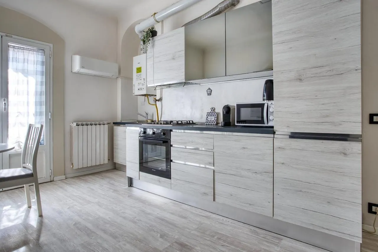 밀라노 Joivy Chic 1 Bed Flat 아파트